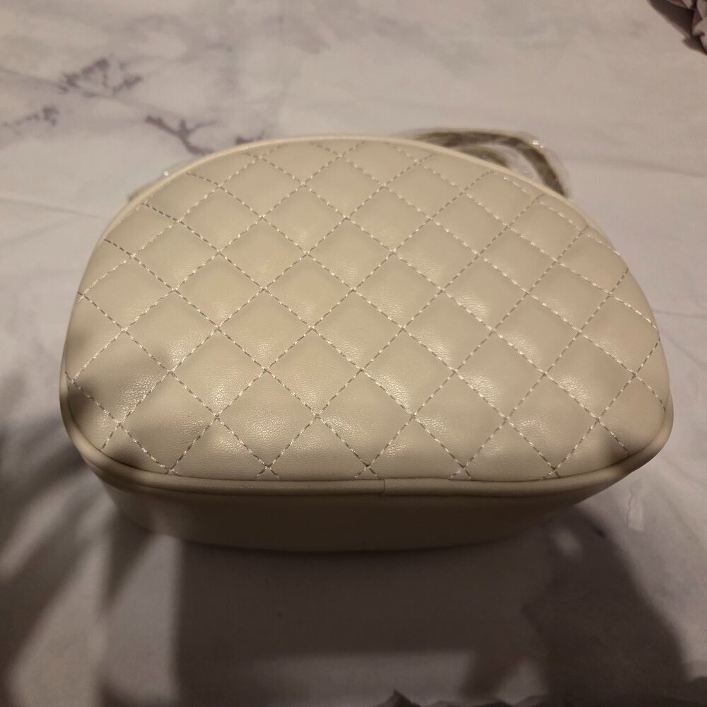 Valentino Orlandi Beige Rounded Camera Bag (Vegan Leather) #80 - Picture 5 of 7